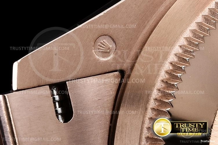 1120 RDD0223A – DayDate 36mm Packable 702